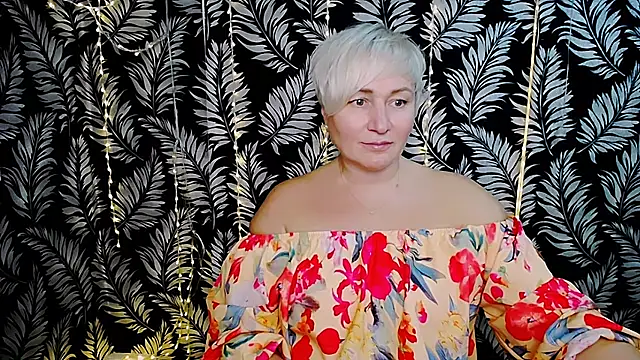 Snapshot of Olivia_playful chatting on November 17, 2:01 pm Olivia playful online show from November 17, 2:01 pm