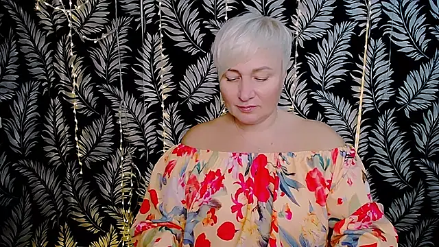 Snapshot of Olivia_playful chatting on November 23, 3:45 pm Olivia playful online show from November 23, 3:45 pm