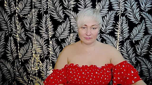 Snapshot of Olivia_playful chatting on December 18, 12:00 pm Olivia playful online show from December 18, 12:00 pm