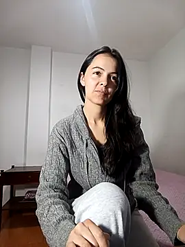 sarasweet 4 online show from February 8, 7:28 pm