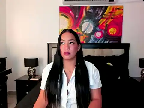 brunetenikole02 online show from January 29, 1:37 am