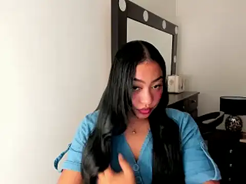 brunetenikole02 online show from February 20, 1:36 am