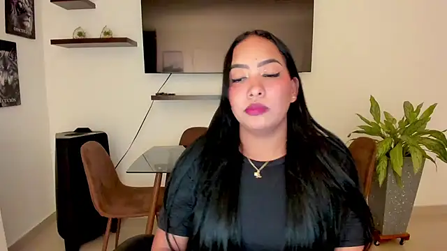 brunetenikole02 online show from September 25, 2:26 am