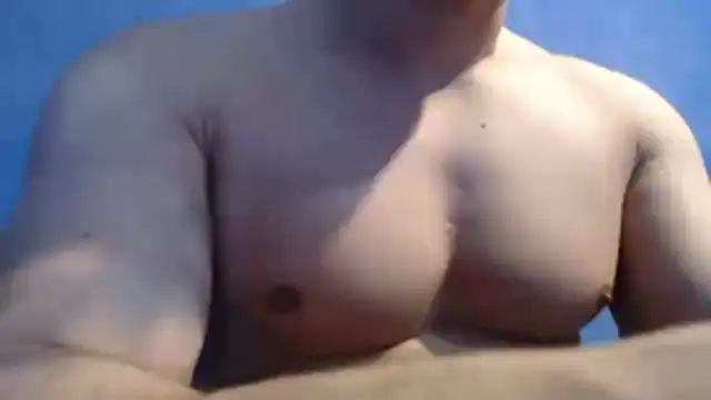 Snapshot of alex_blu chatting on May 12, 3:42 pm alex blu online show from May 12, 3:42 pm