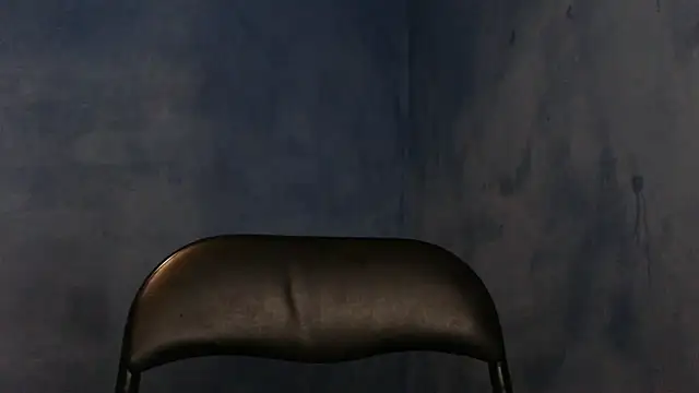 Snapshot of alex_blu chatting on June 30, 11:11 am alex blu online show from June 30, 11:11 am