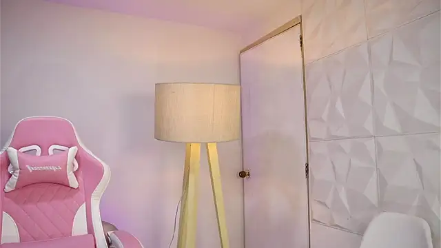 dianebleu online show from November 7, 4:01 am