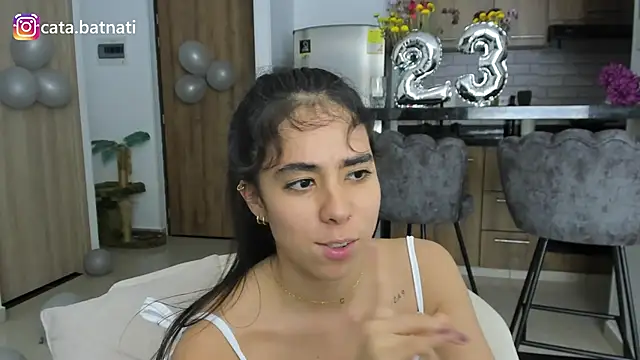 Snapshot of cata_batnati chatting on December 7, 12:08 am cata batnati online show from December 7, 12:08 am