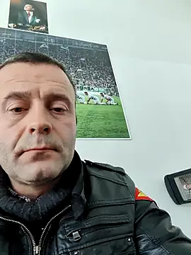 Snapshot of muscularsexy chatting on December 7, 10:01 am muscularsexy online show from December 7, 10:01 am