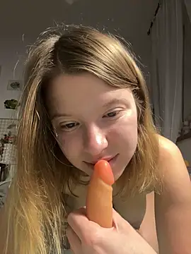 kimczii online show from December 23, 7:17 am