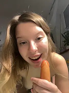 kimczii online show from March 9, 11:47 am