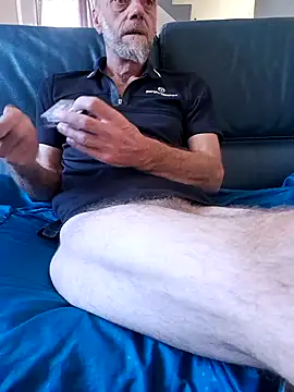 Snapshot of eddouxxx78 chatting on July 12, 5:26 pm eddouxxx78 online show from July 12, 5:26 pm
