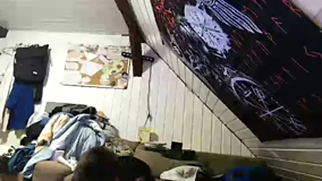 Snapshot of Youngtimer_1997 chatting on January 15, 3:55 am Youngtimer 1997 online show from January 15, 3:55 am