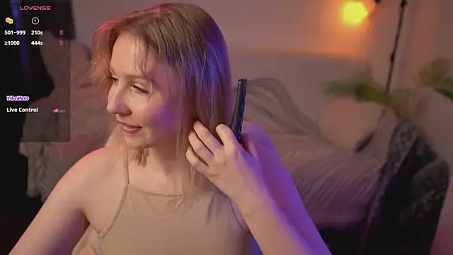  Killer Smile  online show from January 29, 10:05 am