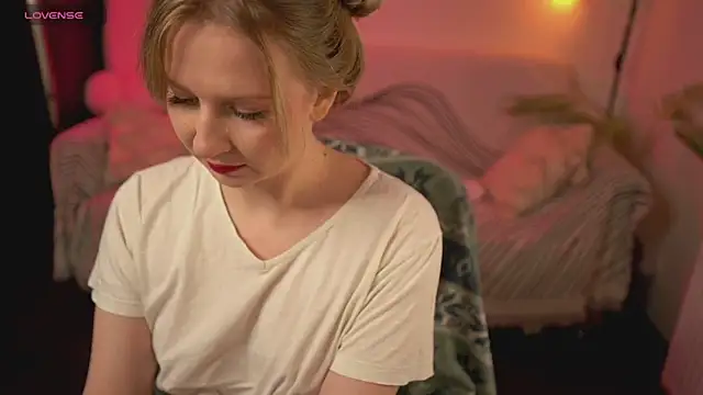  Killer Smile  online show from January 30, 1:31 pm