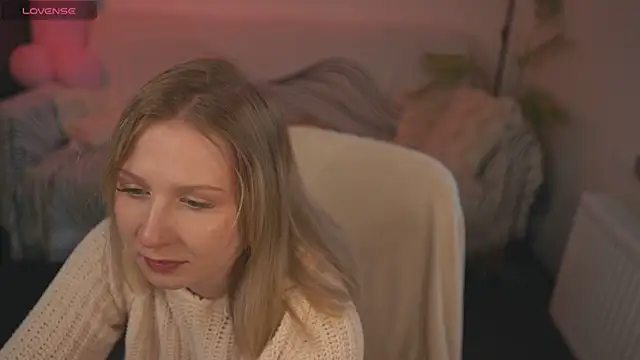  Killer Smile  online show from February 14, 10:59 am