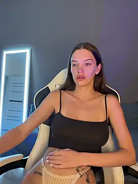 julia fly online show from June 21, 3:58 pm