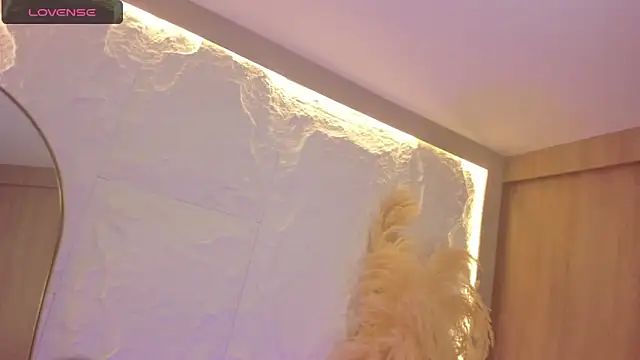 dominique25  online show from November 26, 4:13 am