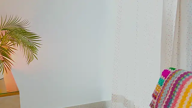 anabelcurvy online show from December 15, 1:37 pm