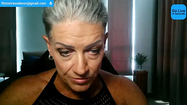 Snapshot of Devon2020 chatting on June 14, 9:55 am Devon2020 online show from June 14, 9:55 am