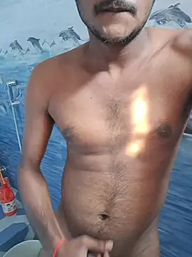 Snapshot of Itsdesi_boy chatting on December 14, 5:02 am Itsdesi boy online show from December 14, 5:02 am