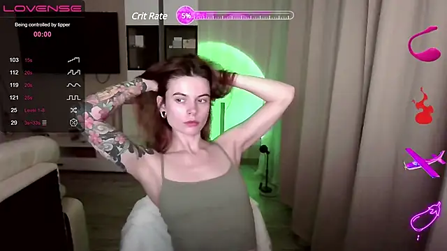 RinaDevil online show from January 19, 6:00 pm