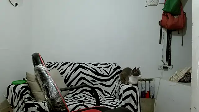 angelamarie1 online show from January 9, 9:34 am