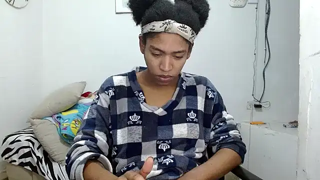 angelamarie1 online show from February 9, 12:03 am