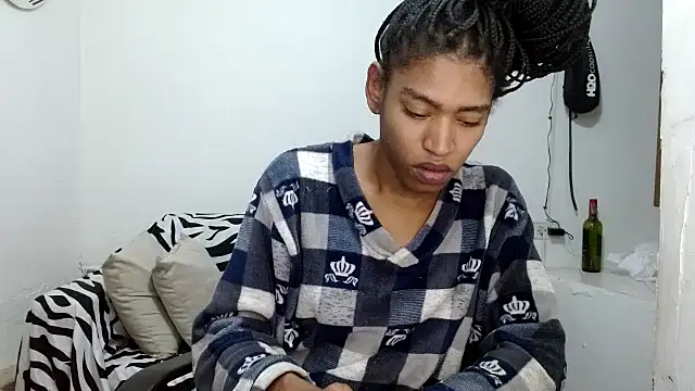 Snapshot of angelamarie1 chatting on May 9, 11:54 pm angelamarie1 online show from May 9, 11:54 pm
