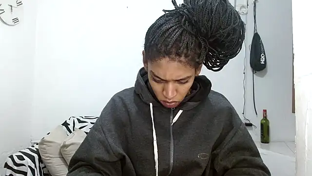 Snapshot of angelamarie1 chatting on May 13, 11:40 am angelamarie1 online show from May 13, 11:40 am