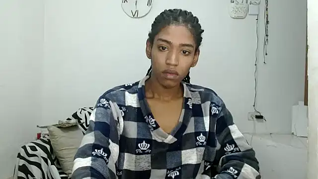 Snapshot of angelamarie1 chatting on May 29, 11:52 am angelamarie1 online show from May 29, 11:52 am