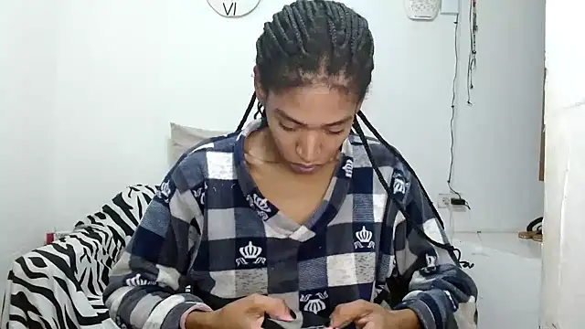 Snapshot of angelamarie1 chatting on May 31, 1:18 pm angelamarie1 online show from May 31, 1:18 pm