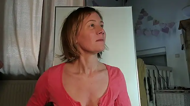 Lola Belgium online show from March 16, 2:00 pm