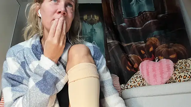 Lola Belgium online show from October 31, 7:20 am