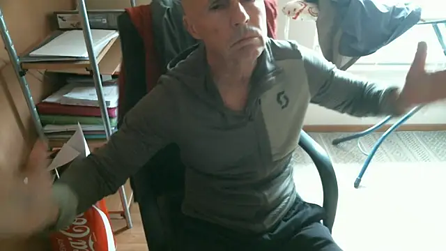 olibrius71 online show from January 10, 1:13 pm