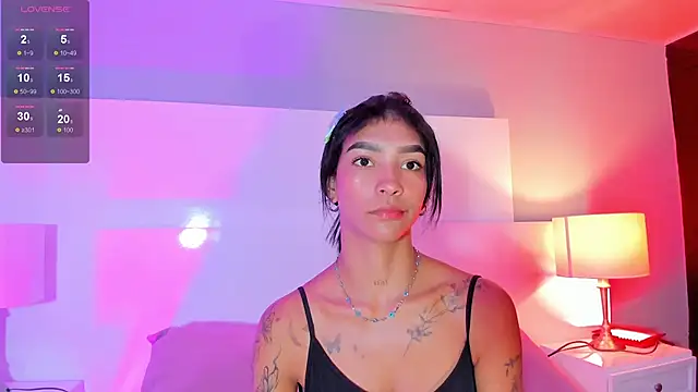 LauraAristizabal online show from January 19, 12:31 pm