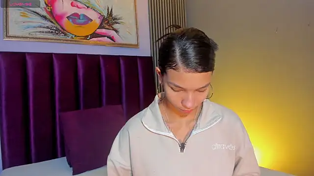 LauraAristizabal online show from March 1, 12:29 pm