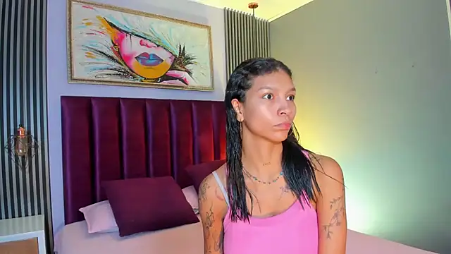 LauraAristizabal online show from March 12, 12:33 pm