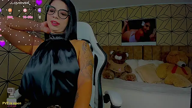 vane lopez  online show from February 7, 8:23 pm