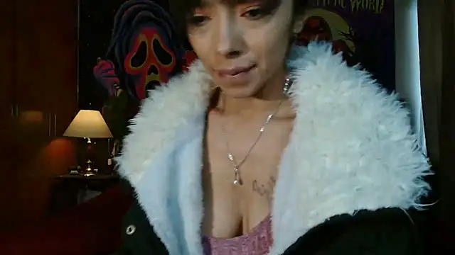 Snapshot of MINI_Petite chatting on January 1, 11:51 pm MINI Petite online show from January 1, 11:51 pm