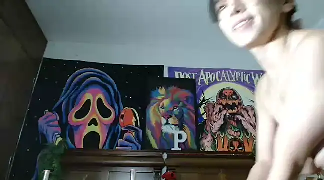 Snapshot of MINI_Petite chatting on February 6, 11:48 pm MINI Petite online show from February 6, 11:48 pm