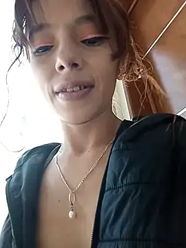 Snapshot of MINI_Petite chatting on June 11, 2:59 pm MINI Petite online show from June 11, 2:59 pm