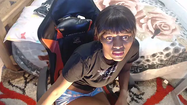 sexyjustin202 online show from November 12, 2:45 am