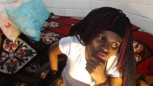 Snapshot of sexyjustin202 chatting on July 4, 2:40 am sexyjustin202 online show from July 4, 2:40 am