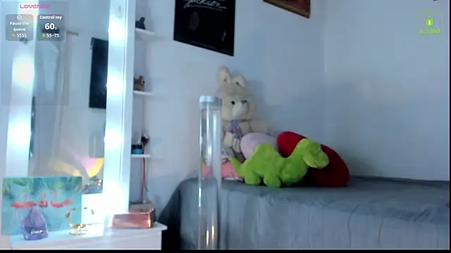 miaa-lee online show from November 22, 2:21 am