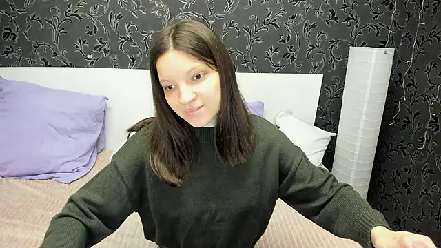 MelaniGrand online show from March 5, 9:05 am