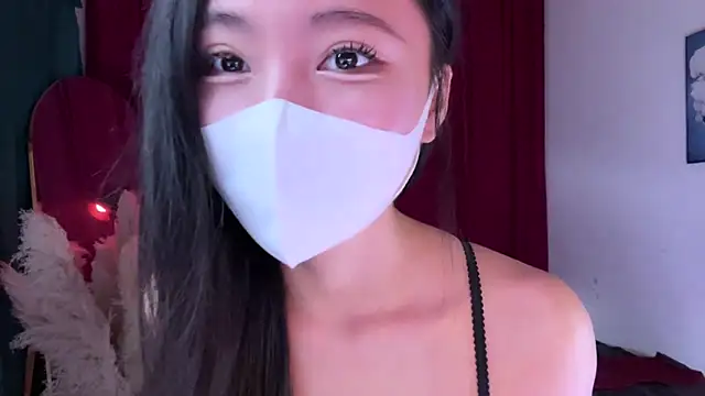 alaia-EDP online show from November 14, 4:28 pm