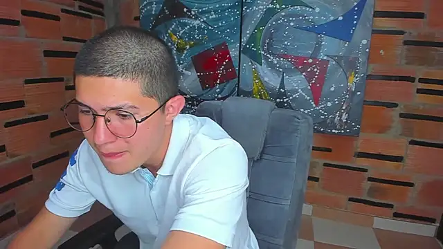 Snapshot of patrik_027 chatting on January 17, 3:22 pm patrik 027 online show from January 17, 3:22 pm