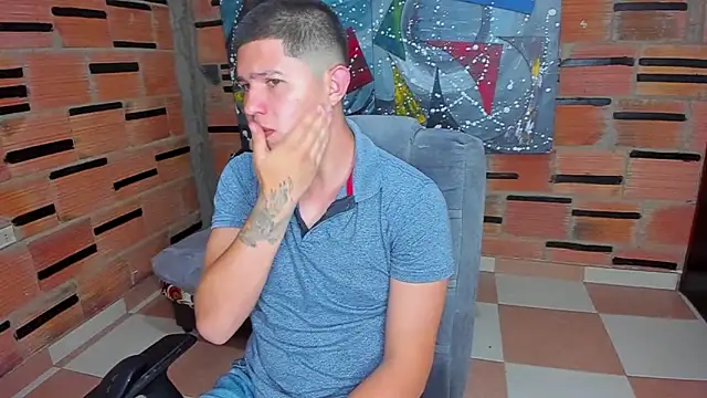 Snapshot of patrik_027 chatting on January 28, 8:15 pm patrik 027 online show from January 28, 8:15 pm