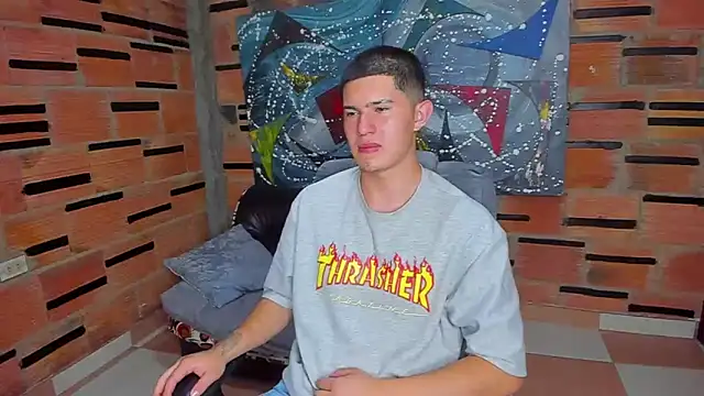 Snapshot of patrik_027 chatting on January 30, 11:13 pm patrik 027 online show from January 30, 11:13 pm