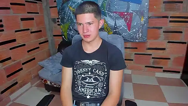 Snapshot of patrik_027 chatting on January 31, 8:43 pm patrik 027 online show from January 31, 8:43 pm